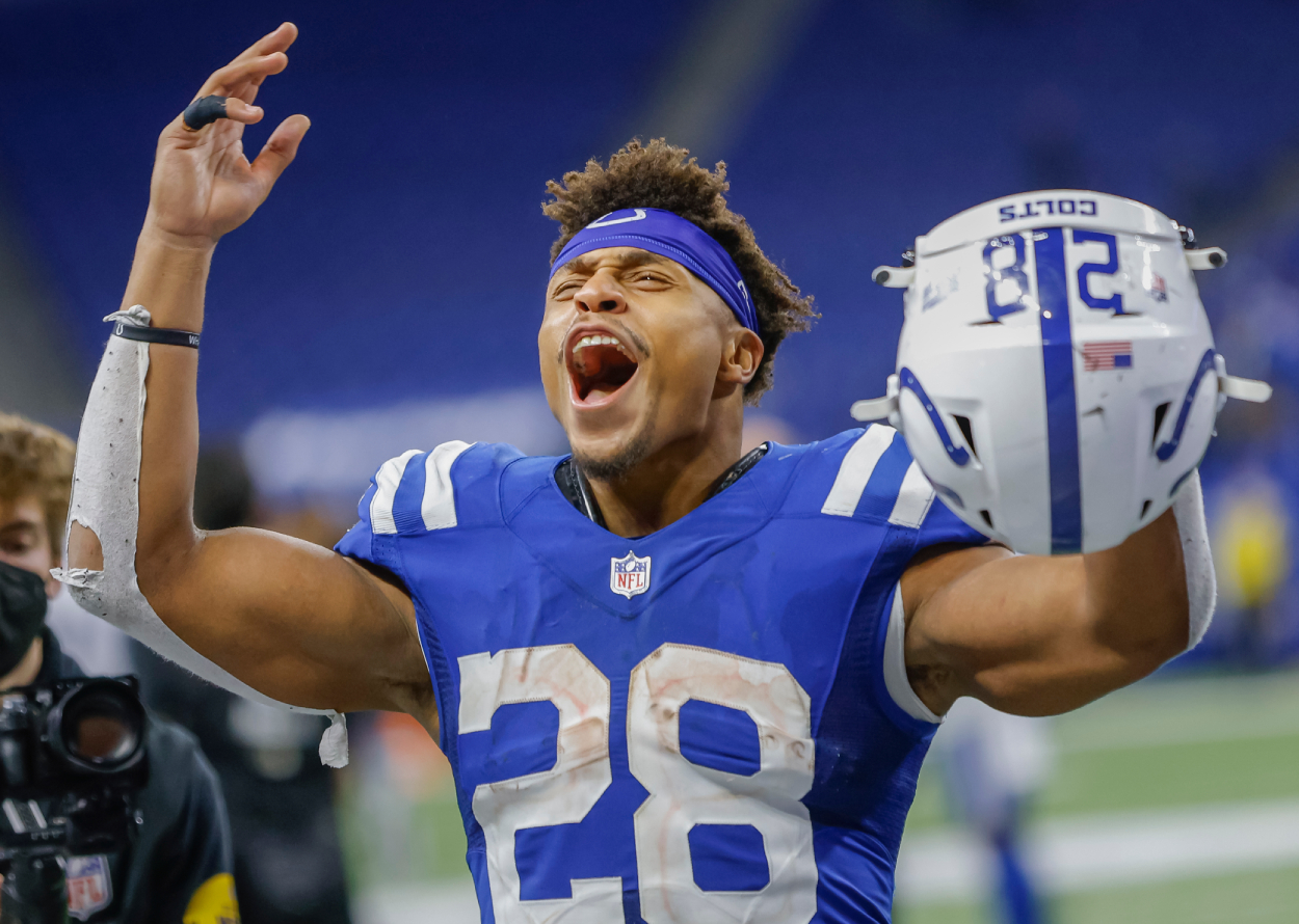 Indianapolis Colts: Nyheim Hines Admits Indy Let Jonathan Taylor Down in 2021