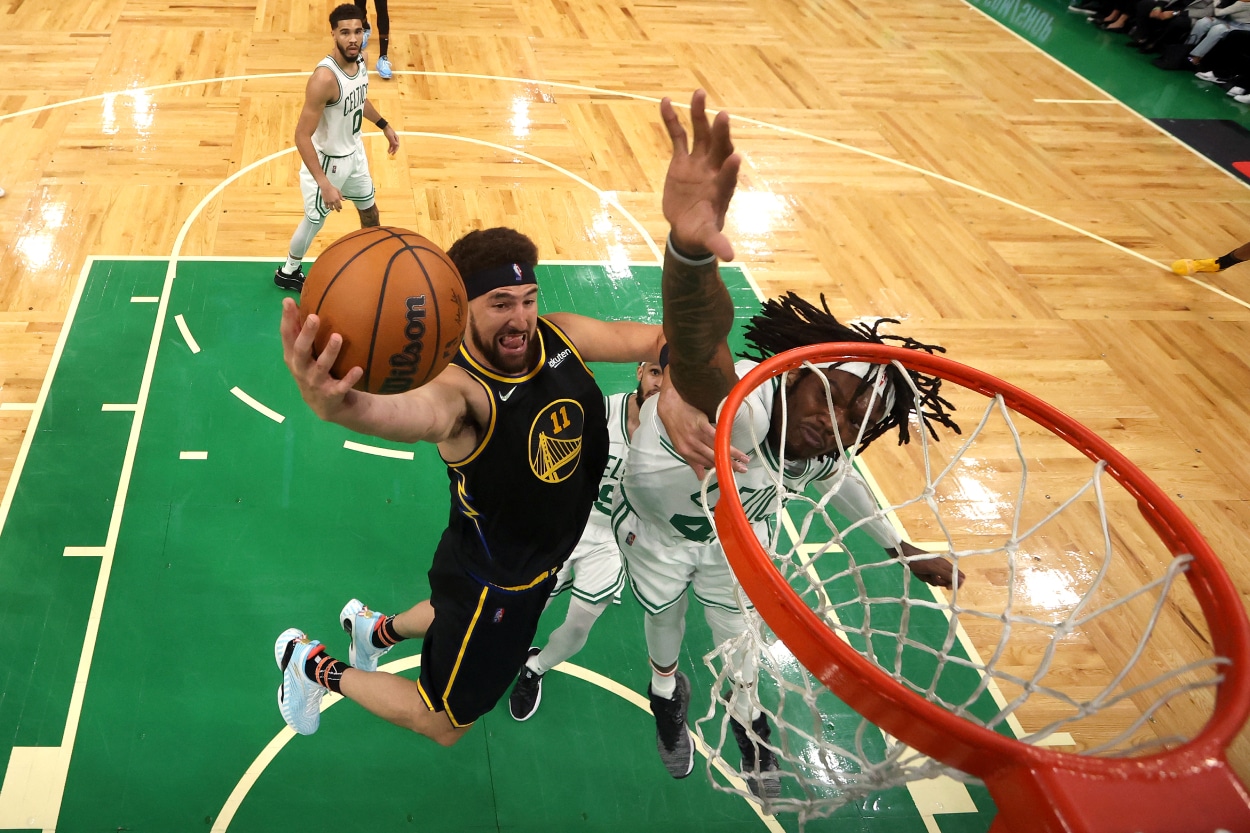 Klay Thompson of the Golden State Warriors drives to the basket.