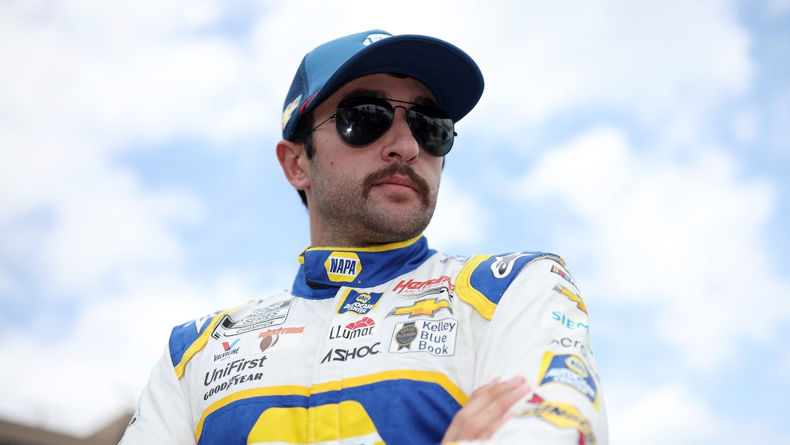 Chase Elliott no banco do motorista da segunda NASCAR Cup Series