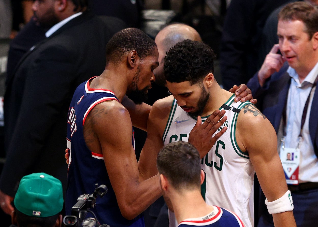 Kevin Durant congratulates Jayson Tatum.