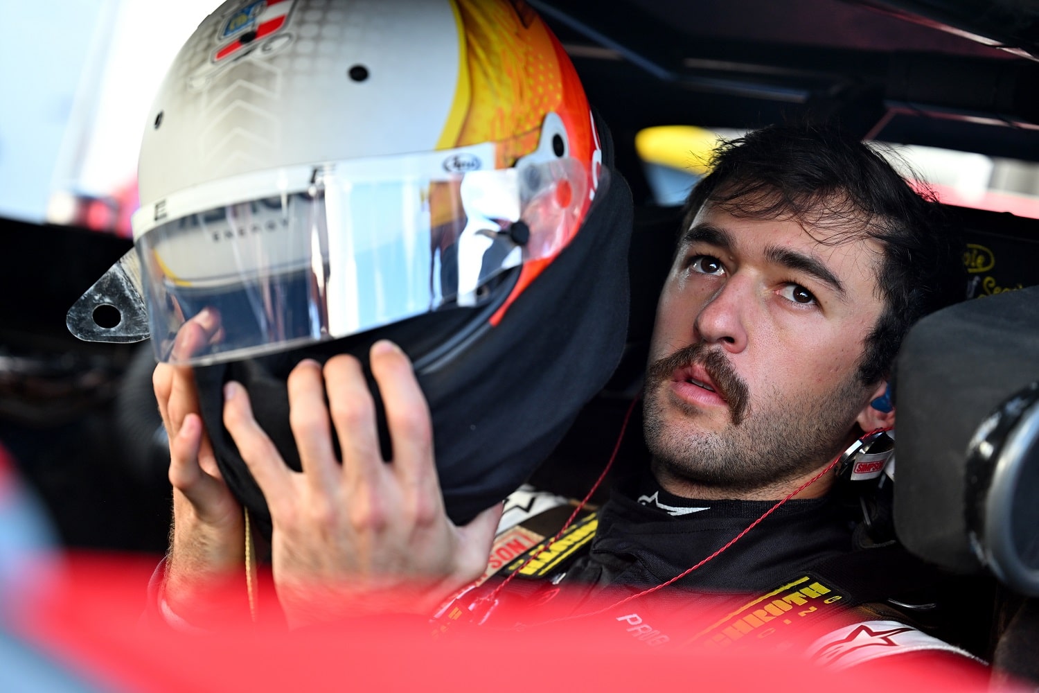 Chase Elliott gets ready for practice laps prior to the SRX main event at Sharon Speedway on July 23, 2022, in Hartford, Ohio. | Jason Miller/SRX/Getty Images