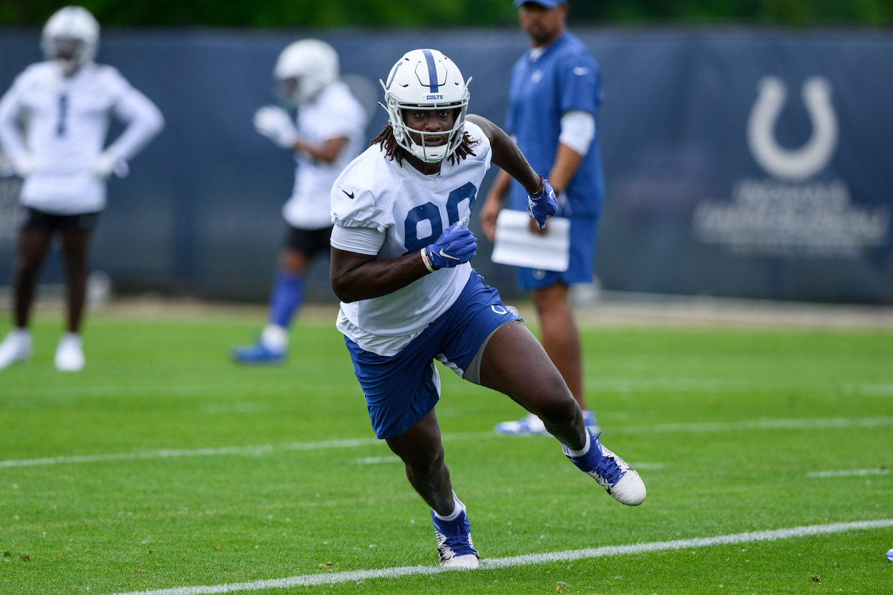 Indianapolis Colts tight end Jelani Woods runs through a drill during the Indianapolis Colts OTA offseason workouts.