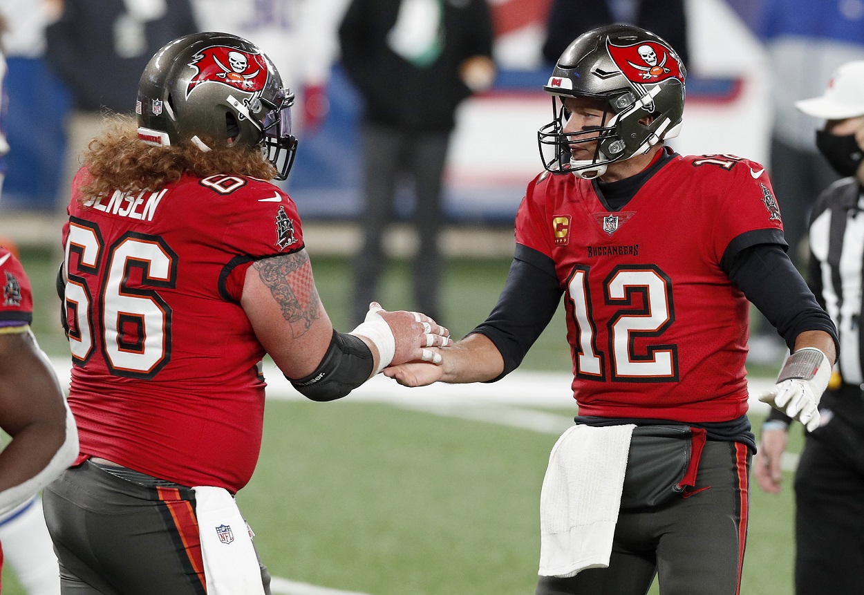 Ryan Jensen and Tom Brady during a Buccaneers-Giants matchup in November 2020