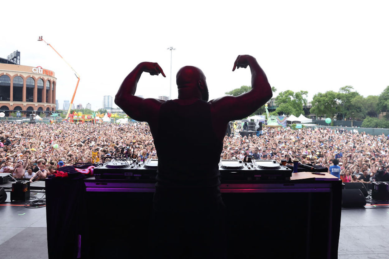 Shaquille O'Neal performs a DJ set at 2022 Governors Ball.