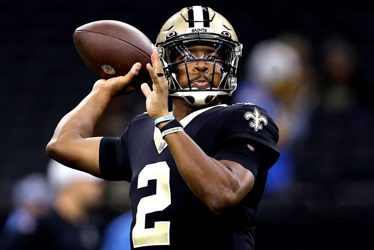 Quarterback Jameis Winston throws a pass for the New Orleans Saints.