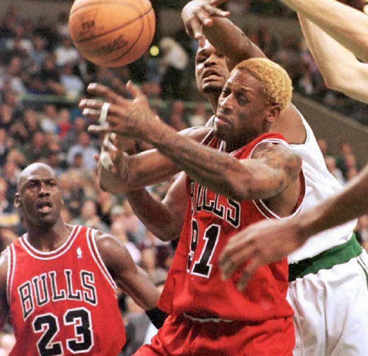 Chicago Bulls vs Boston Celtics on October 31, 1997