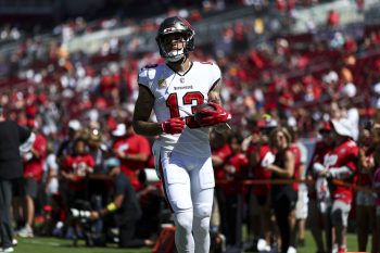 Mike Evans warms up before a game.