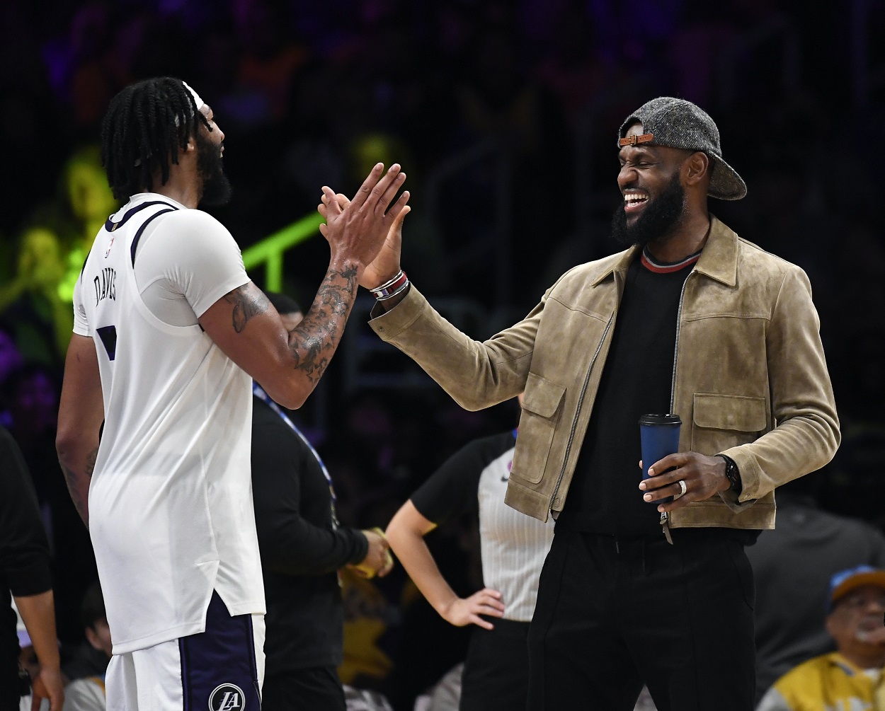 Anthony Davis and LeBron James during a Lakers-Nets matchup in November 2022