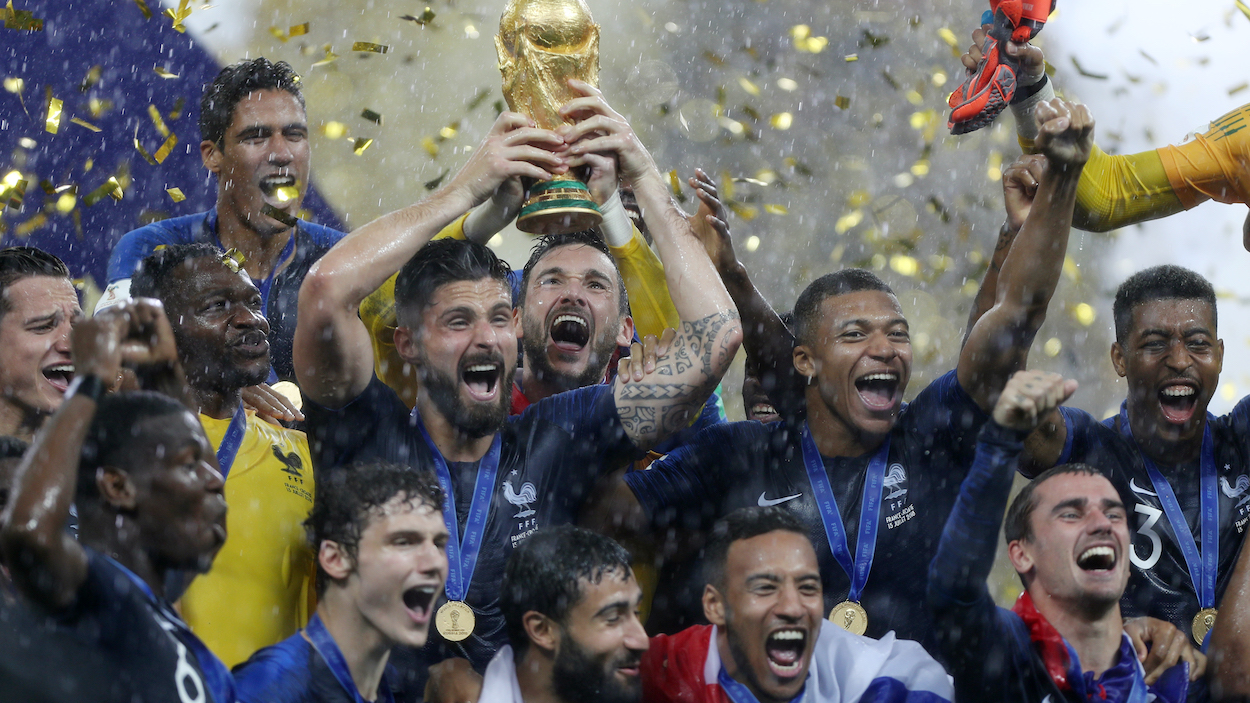 Hugo Lloris, Olivier Giroud, Kylian Mbappe, Olivier Giroud, Antoine Griezmann of France, World Cup 2022