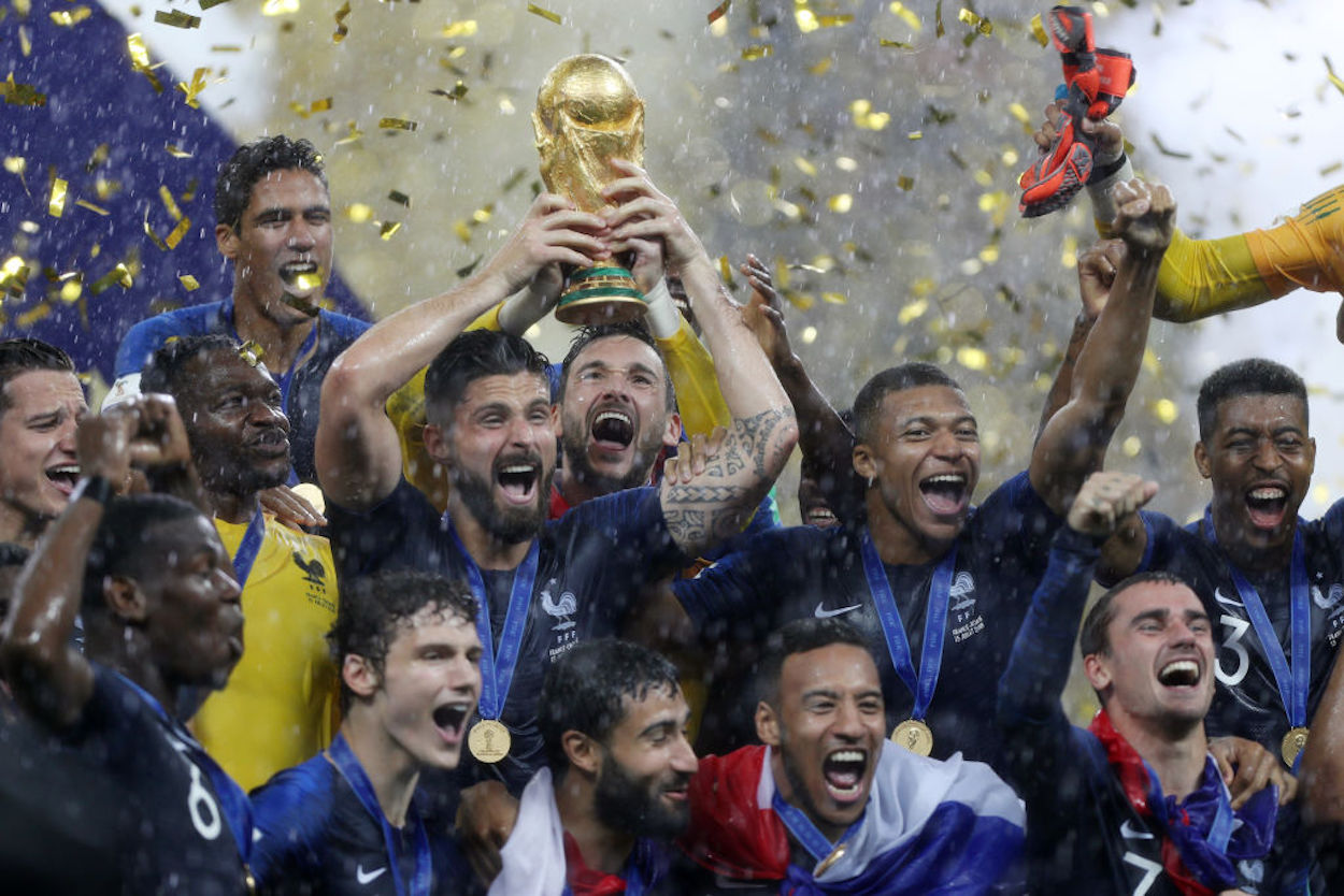 France lift the 2018 World Cup.