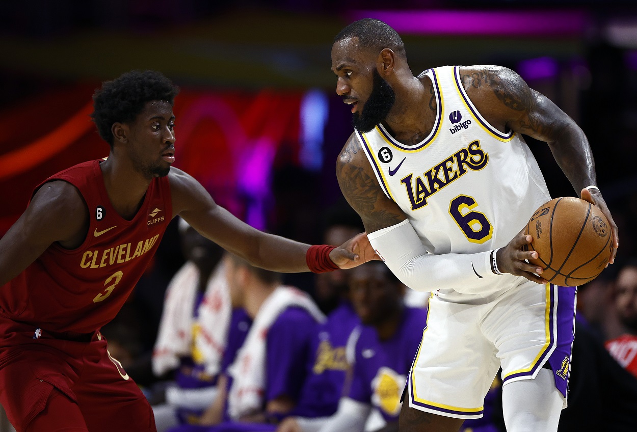 LeBron James during a Lakers-Cavaliers matchup in November 2022