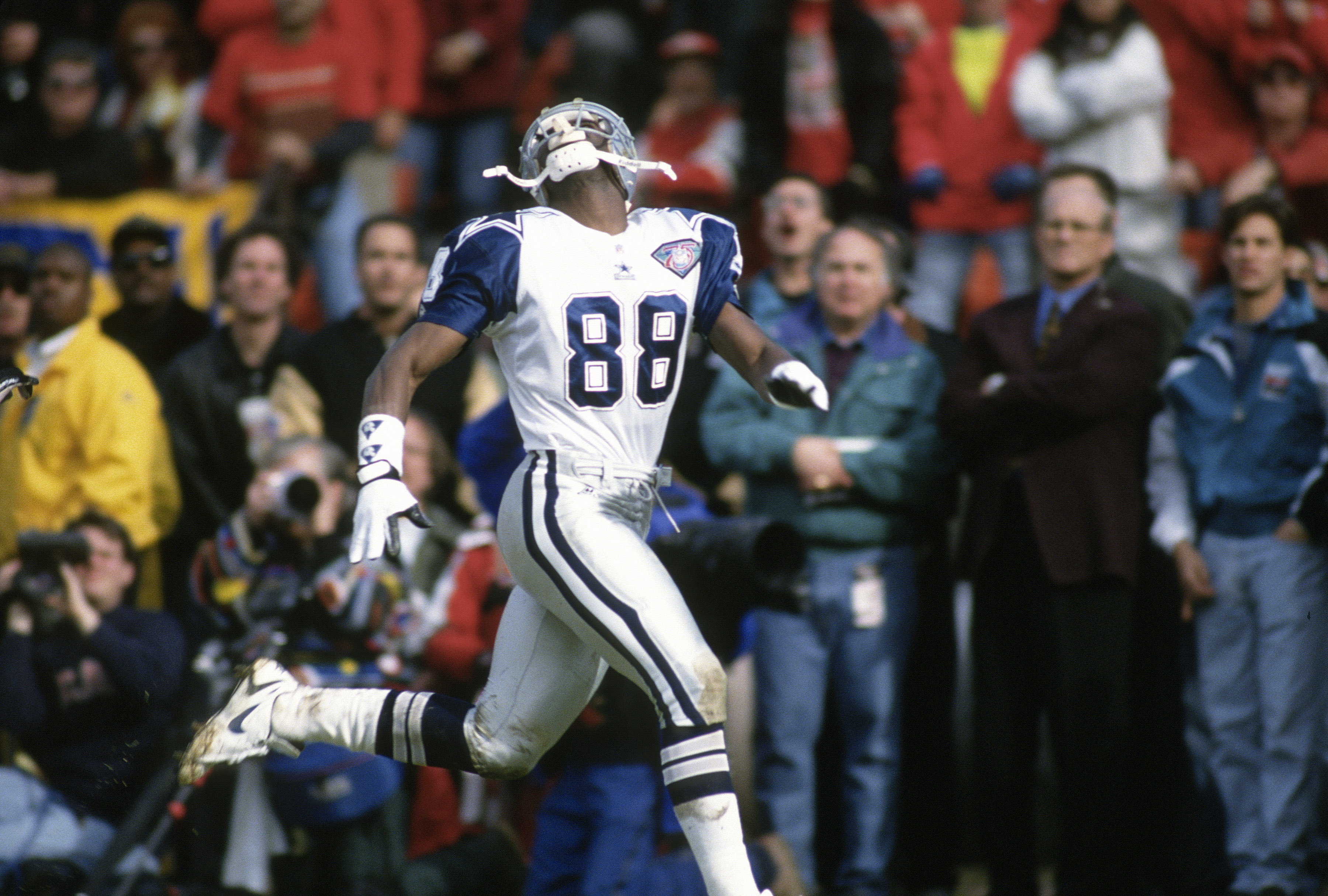Who Has the Most Receiving Yards in a Thanksgiving Day Game?