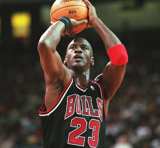Michael Jordan with the Bulls circa November 1997