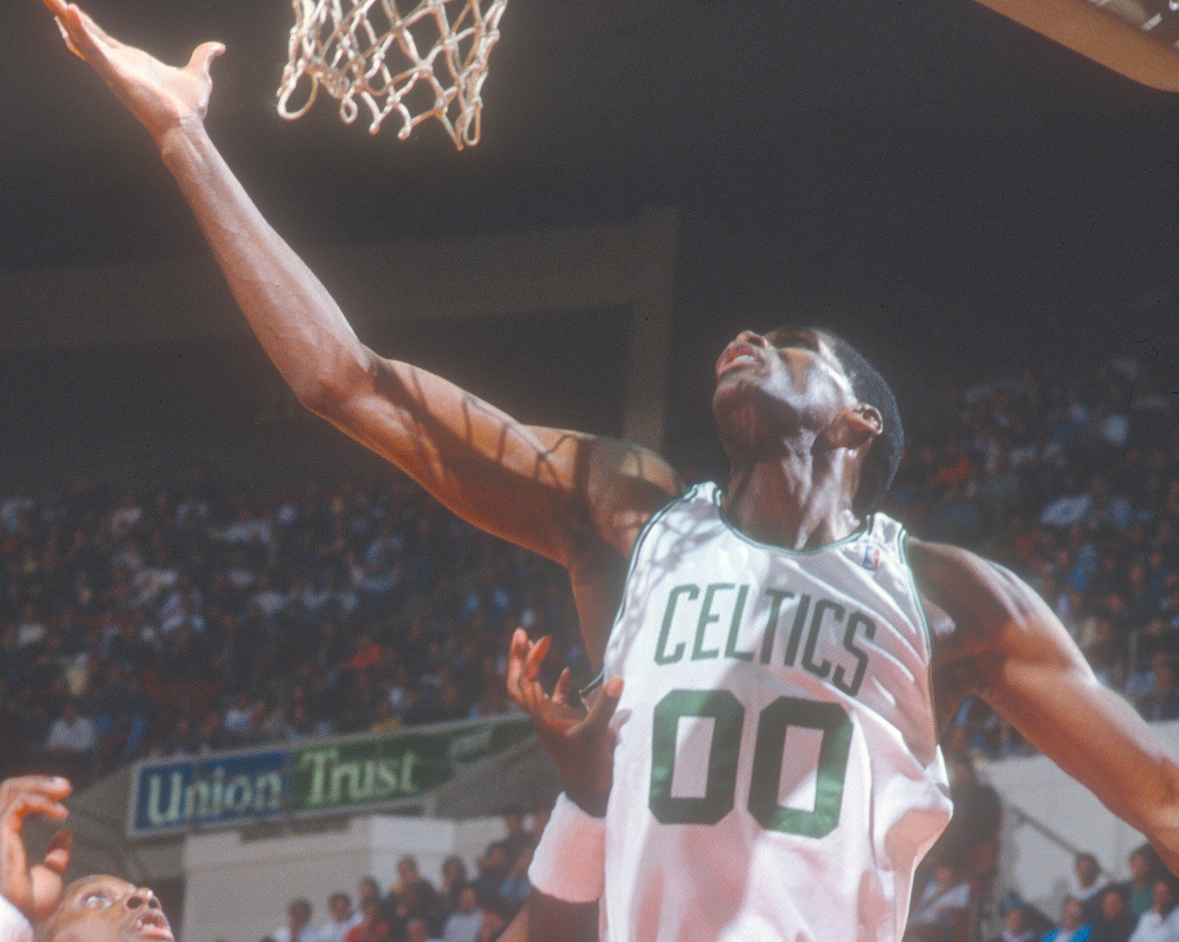 Robert Parish of the Boston Celtics in action against the Phoenix Suns during an NBA basketball game circa 1991.