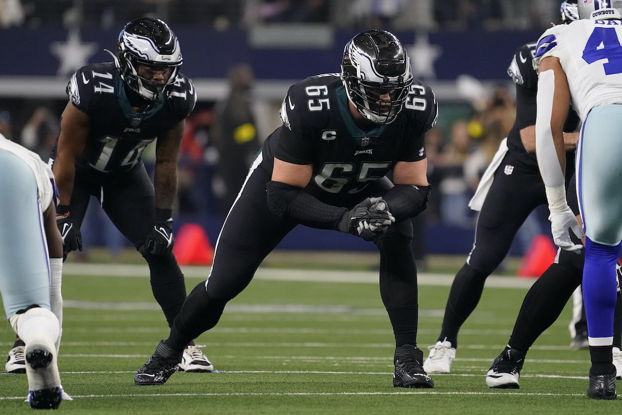 Lane Johnson lines up against the Cowboys.