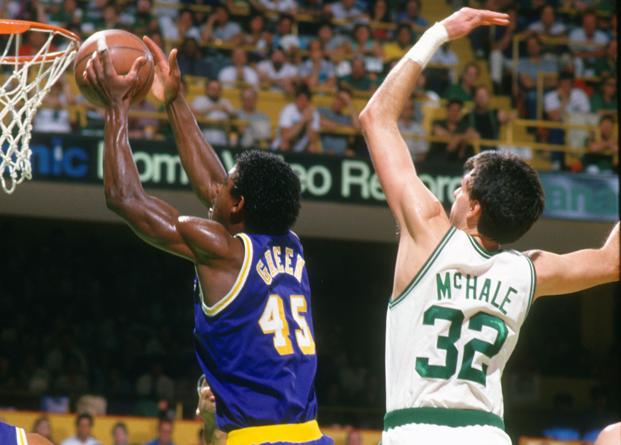 With Their Backs Against the Wall, the Boston Celtics Had 1 Goal Ahead of Game 5 of the 1987 Finals vs. the Lakers