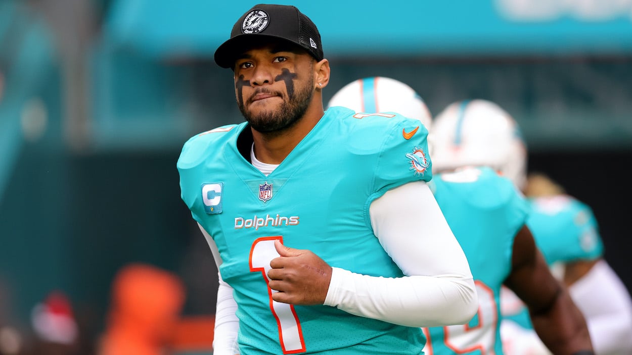 Tua Tagovailoa Contract Dolphins Must Give QB 22.6 Million Despite
