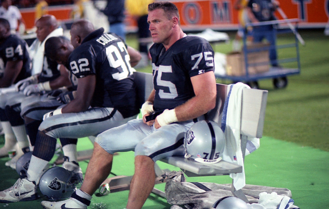 Howie Long of the Los Angeles Raiders against the Los Angeles Rams.