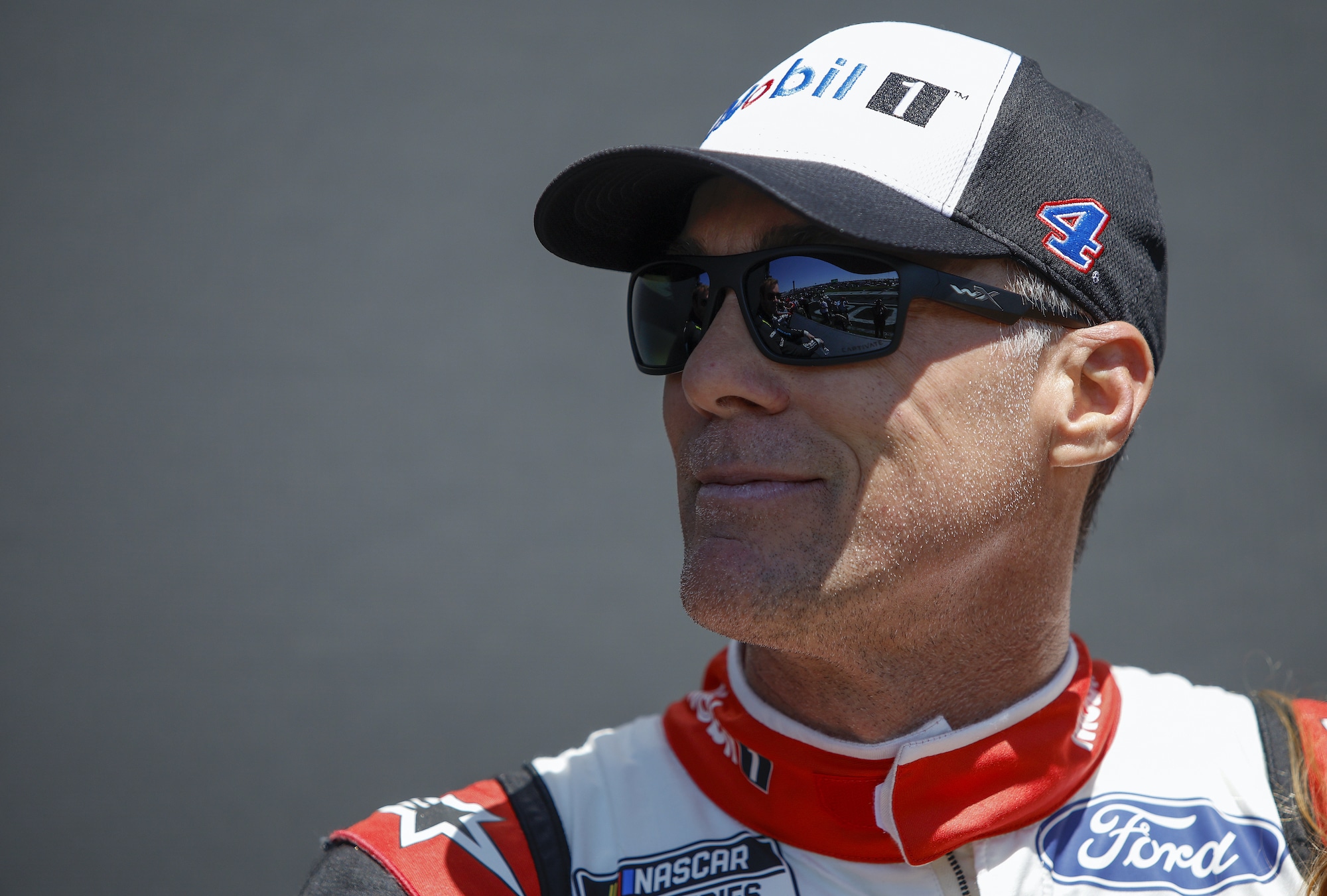 Kevin Harvick waits before race