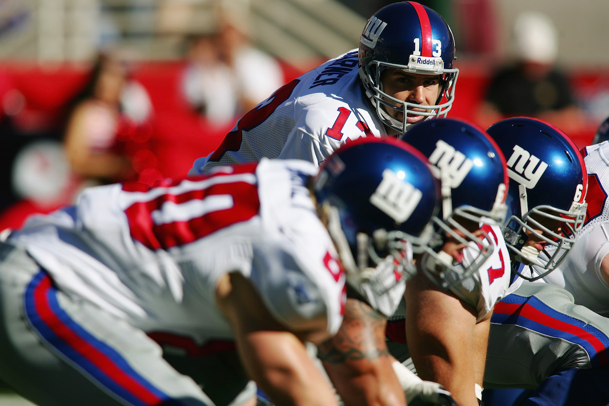 Kurt Warner prepares to take a snap for the New York Giants during the 2004 NFL season