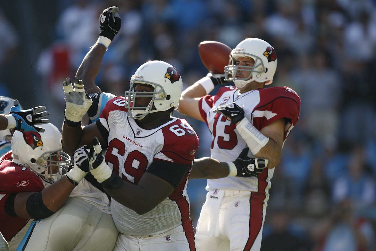 Kurt Warner throws a pass for the Arizona Cardinals during the 2008 NFL season