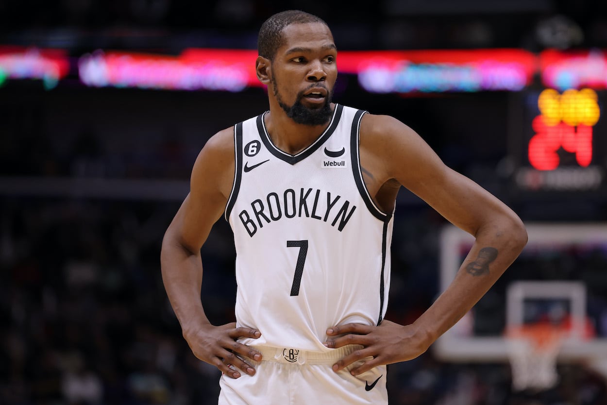 Kevin Durant looks on against the Pelicans.