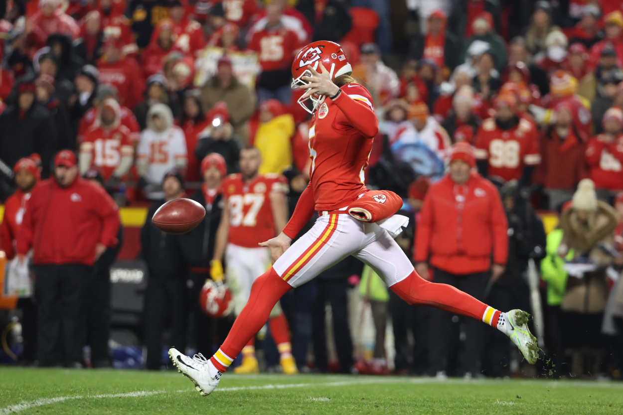 Kansas City Chiefs punter Tommy Townsend punts in the fourth quarter.