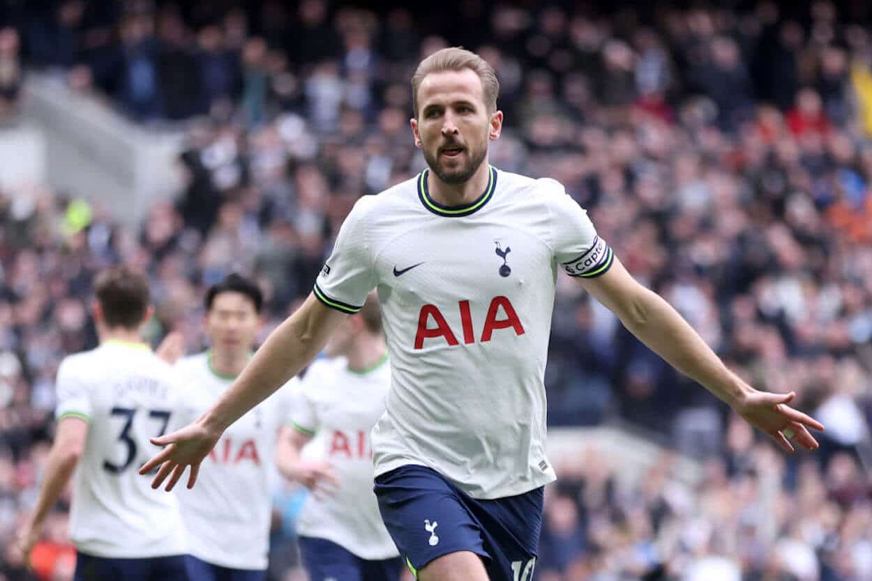 Harry Kane celebrates scoring a goal for Tottenham Hotspur.