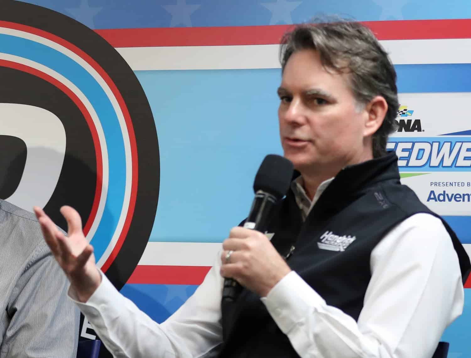 Jeff Gordon Says ‘We’re Going to Push Back’ on NASCAR; Letting Kaulig