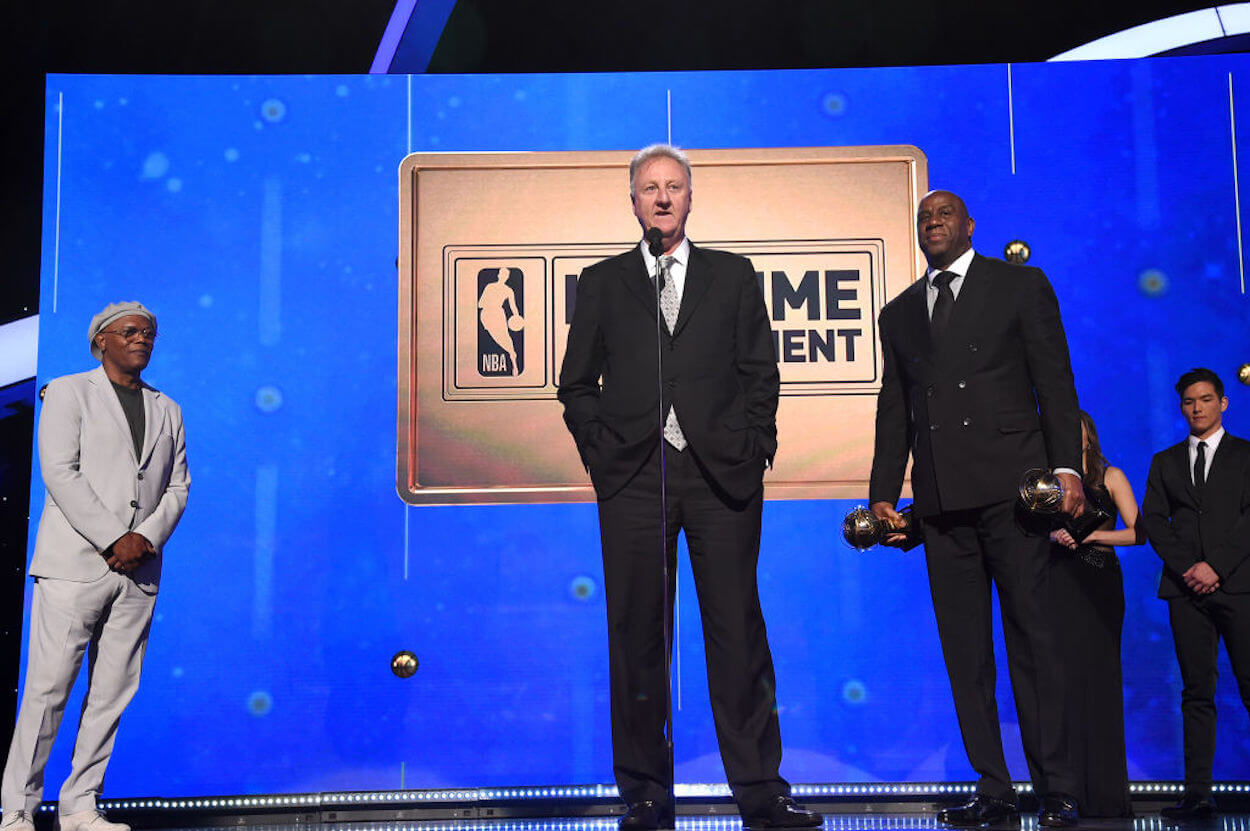Larry Bird (C) receives the NBA Lifetime Achievement Award.