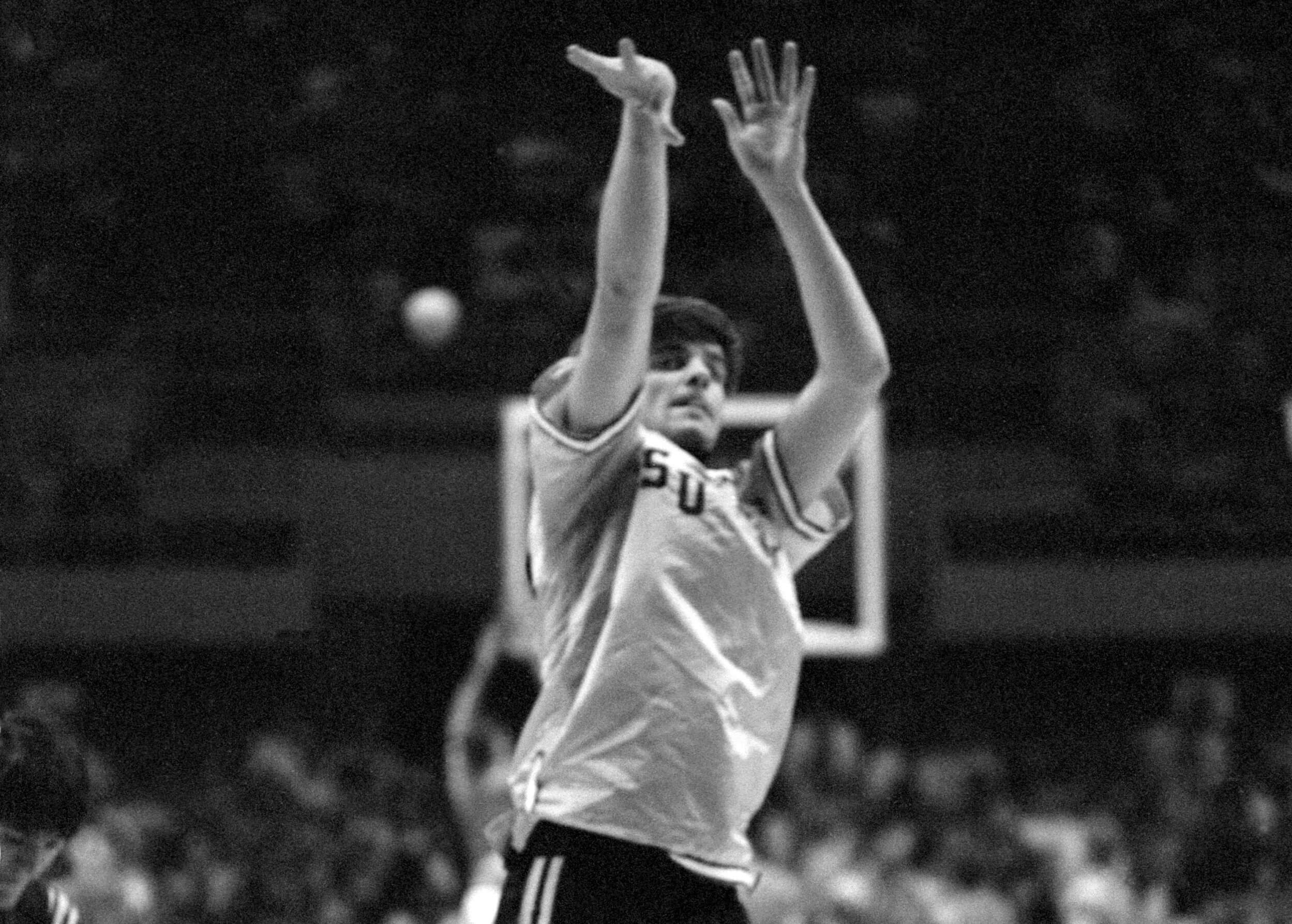 Pete Maravich of the Louisiana State Tigers takes a warm-up shot.