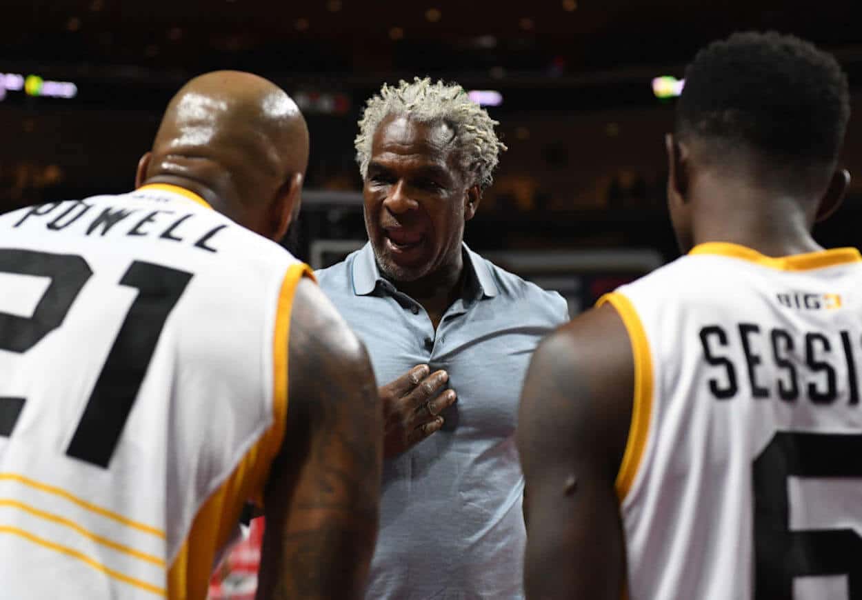 Charles Oakley (C) coaching his BIG3 basketball team.