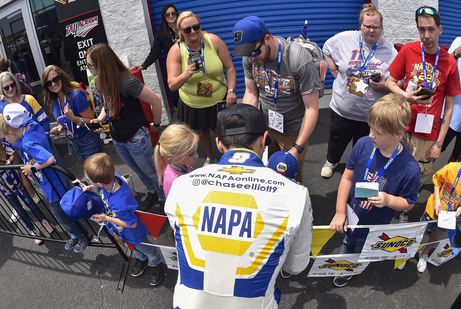 Chase Elliott and Hendrick Motorsports have long-term deals with NAPA to sponsor the No. 9 Chevy, a big revenue source for both. | Austin McAfee/Icon Sportswire