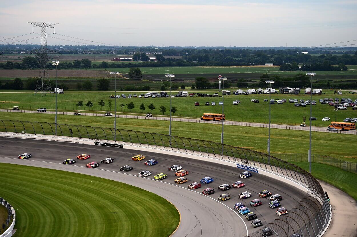 Vista de la carrera de la NASCAR Cup Series 2019 en el Chicagoland Speedway