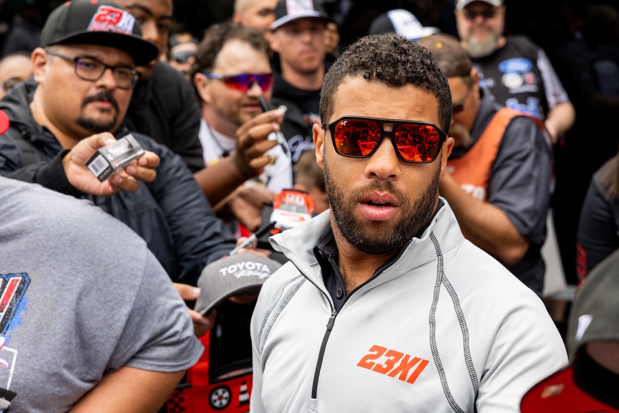 Bubba Wallace with fans.