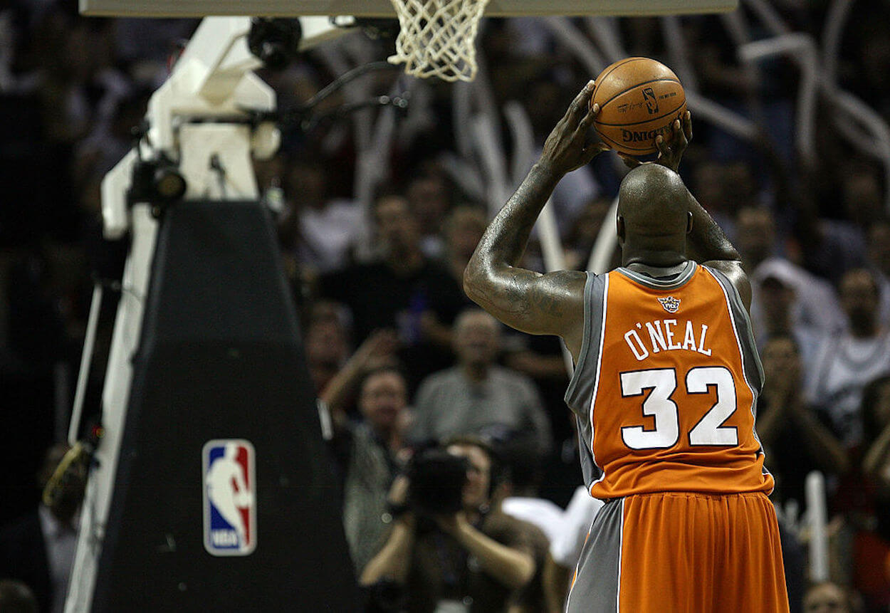 Shaquille O'Neal attempts a foul shot during the 2008 NBA postseason.