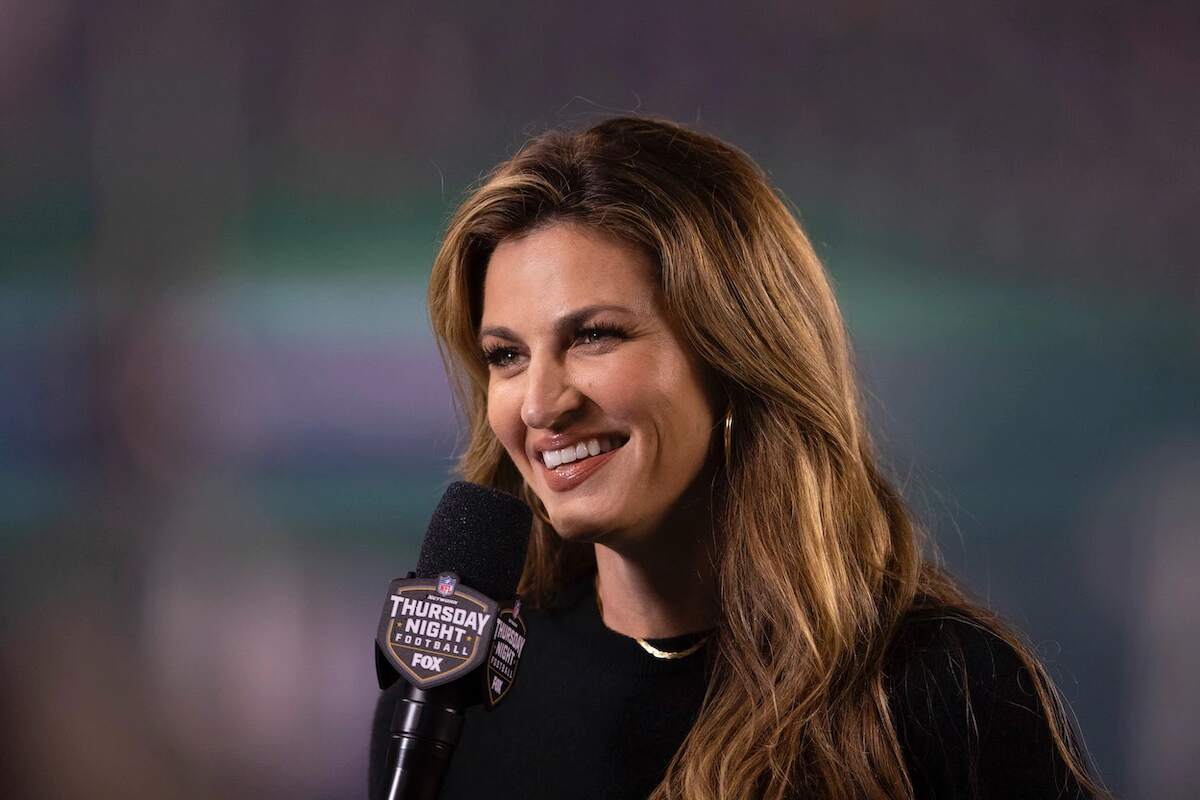 Erin Andrews smiles during Thursday Night Football coverage