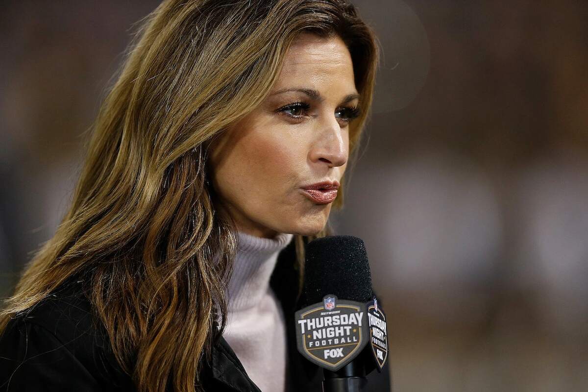 NFL reporter Erin Andrews speaks to the camera during a broadcast