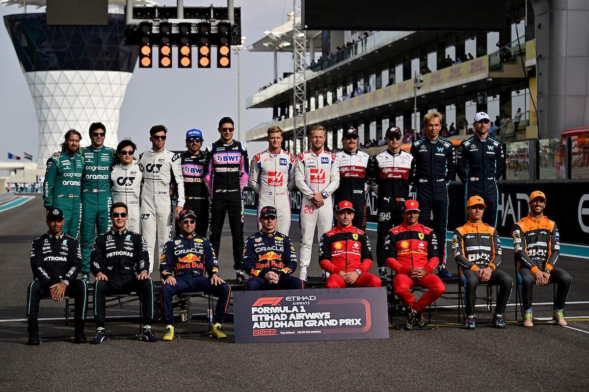 All of the F1 drivers gather at the Abu Dhabi Grand Prix in 2022