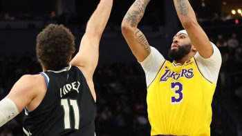 Lakers vs Bucks