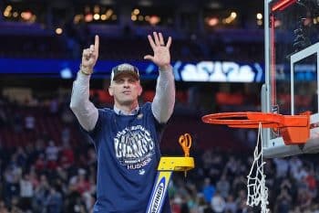 Connecticut Huskies head coach Dan Hurley