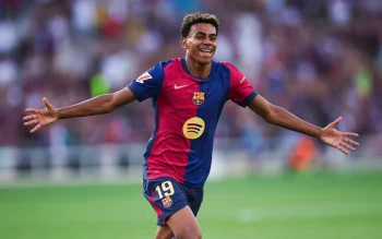 Lamine Yamal in Action for Barcelona