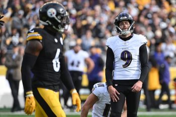 Justin Tucker misses a kick.