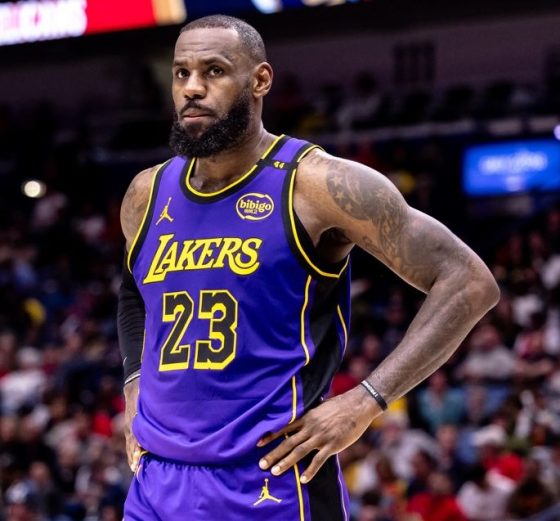 Lakers LeBron James Says He's Taking Social Media Break