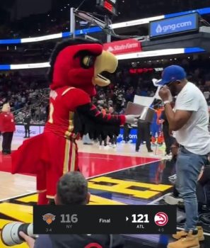 WATCH Atlanta Hawks Mascot Offers Knicks Fans Tissues After Loss
