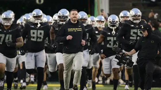 Your Complete College Football Watching Guide Through the College Football Playoff