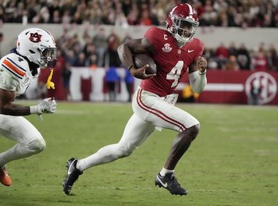 Alabama Crimson Tide quarterback Jalen Milroe (4) runs for a touchdown.