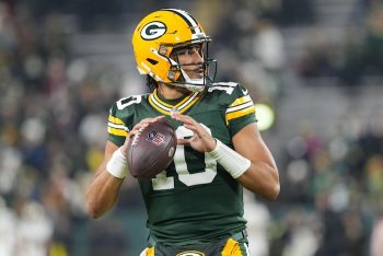 Green Bay Packers quarterback Jordan Love throws a pass.