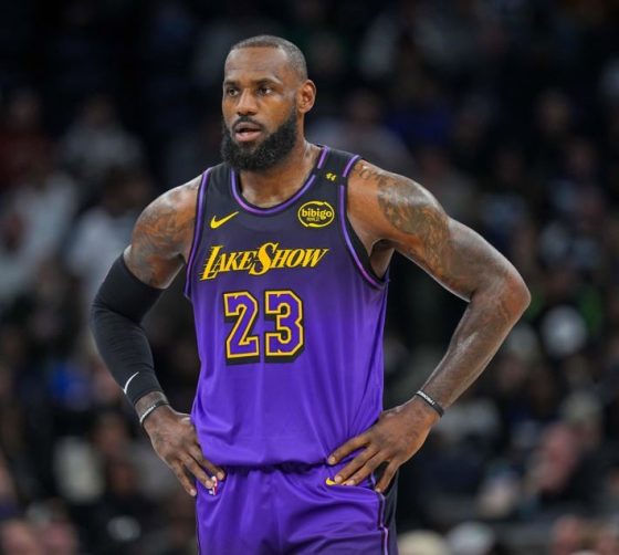 Lakers Are 21 Points Per 100 Possessions Worse With LeBron James Playing