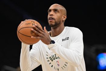 Khris Middleton bench